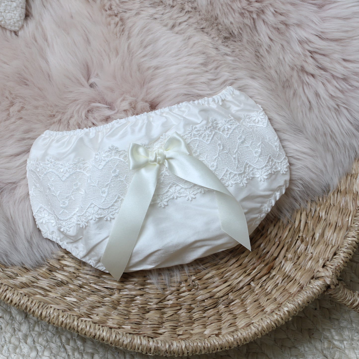 Lucy Nappy Cover